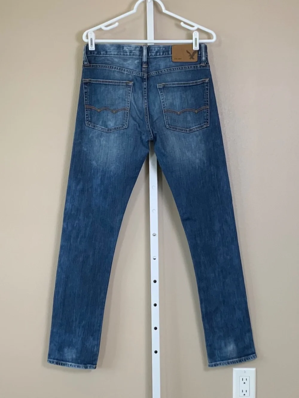 American Eagle Distressed Wash Slim Jeans